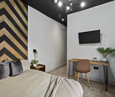 1 bedroom in a house share to rent - Photo 2