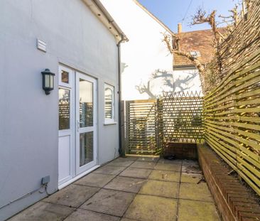 1 bedroom maisonette to rent - Photo 6