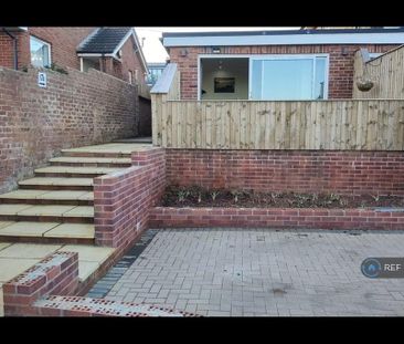 1 bedroom semi-detached house to rent - Photo 5