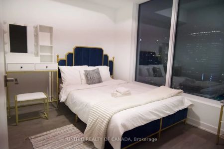 252 church Street #3301 - Photo 4