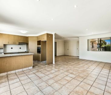 2/4A Blake Street, WILSONTON - Photo 1