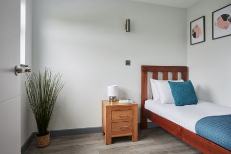 High Road, Wembley, HA9 - Photo 5