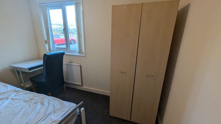 1 bedroom property to rent Unit 69 Park Village, 200 Norfolk Park Road, Sheffield, S2 - Photo 5