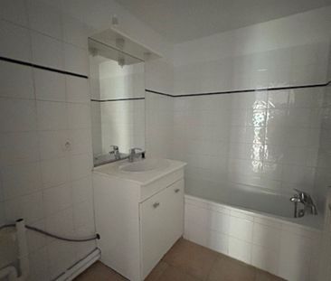 Location Appartement 3 pièces 59m² - Photo 6