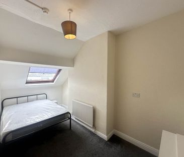 Haddon Avenue (Room 6), Burley, Leeds - Photo 3