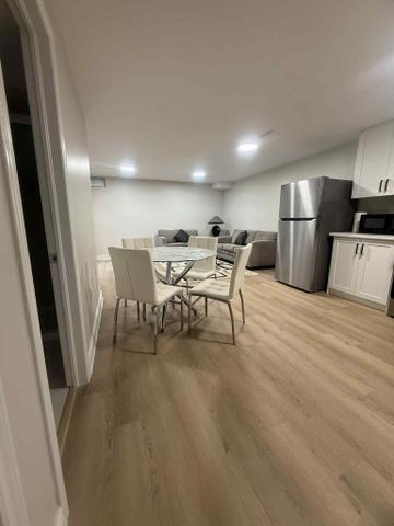 For Lease - 5218 Palmetto Place Unit# Basement, Mississauga, Ontario - Photo 2