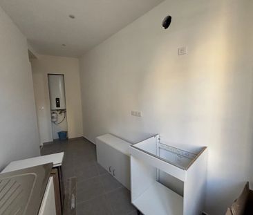 Location Appartement 3 pièces 55m² CAGNES SUR MER 06800 - Photo 6