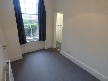 Thornton Avenue - Photo 5