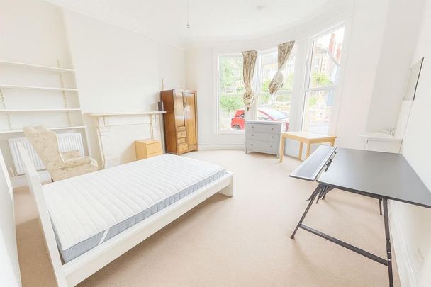 House share to rent - Photo 1