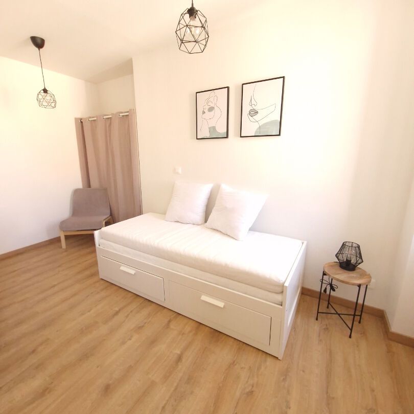 Location Appartement 1 pièce 20m² - Photo 1