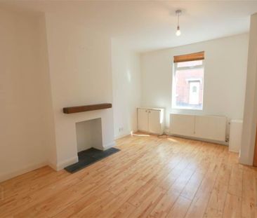 37 Castlereagh Parade, Belfast, BT5 5GT - Photo 2