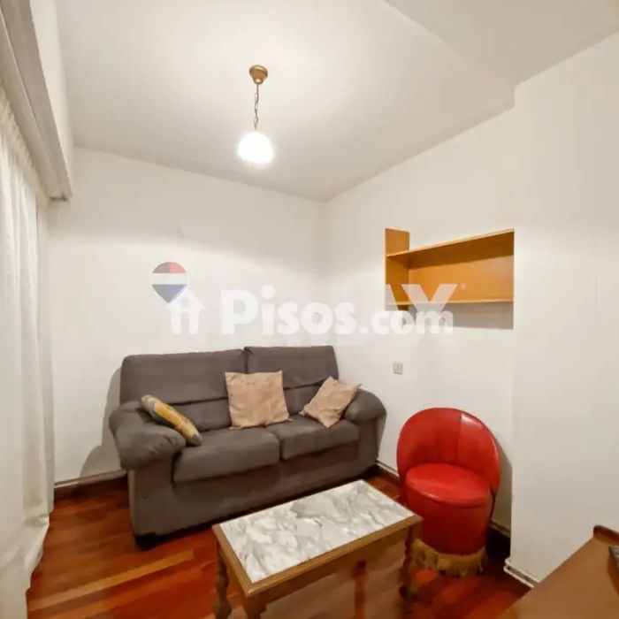 Piso en alquiler en Calle de la Rosa - Foto 1