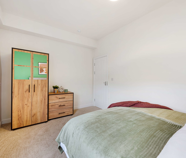 Newly Refurbished 7-Bed House Share In L13! Room 7 ( Large Double E... - Photo 4