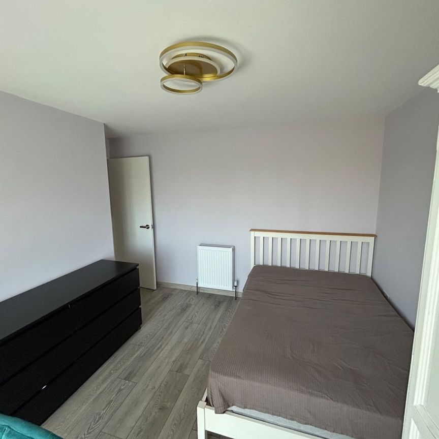 3 Bed End Terrace, Ludlow Road, SO19 - Photo 1
