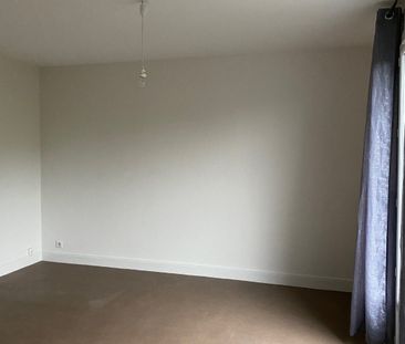 Location Appartement 1 pièce 25m² ANGOULEME 16000 - Photo 6