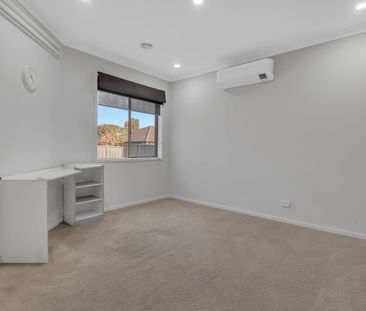 Large family home in Prime location!! - Photo 6