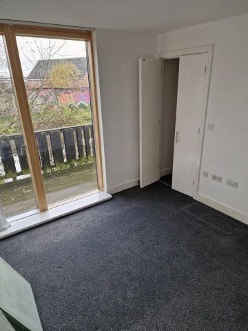 4 Bed Terraced House, Cable Yard, CV1 - Photo 5