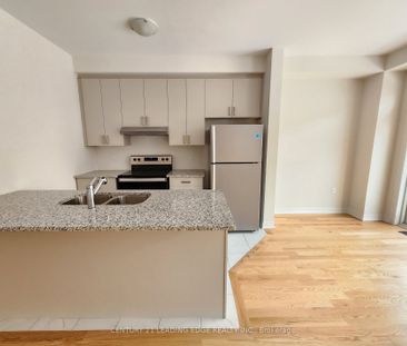 Townhouse For Lease | E8102706 - Photo 2