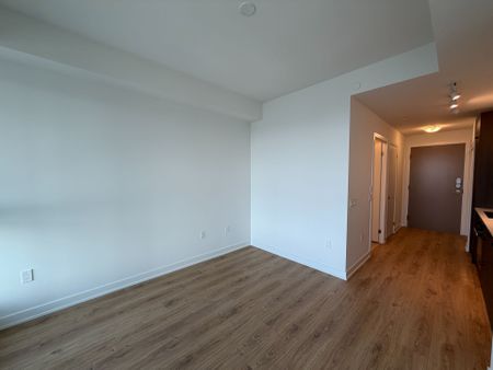 For Lease - 5 Quarrington Lane Unit# 2906, Toronto, Ontario - Photo 3