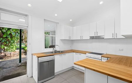 3 Bayview Avenue, Mosman NSW 2088 - House For Rent | Domain - Photo 2