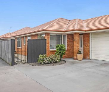 ST ALBANS - 3 BEDROOMS, 2 BATHROOMS, HEATPUMP, DOUBLE INTERNAL ACCE... - Photo 5