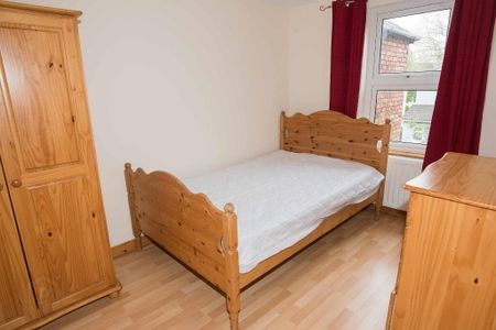 146 Dunluce Avenue, Belfast, BT9 7AZ - Photo 2