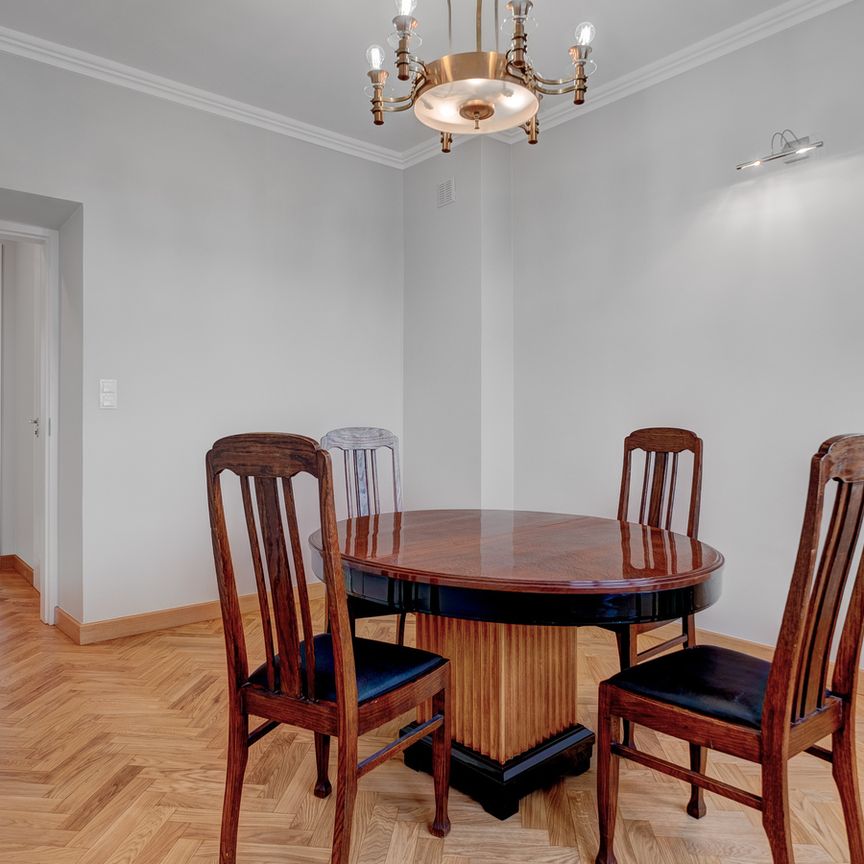 Elegancki 3 pokojowy apartament przy Placu Uni - Zdjęcie 1