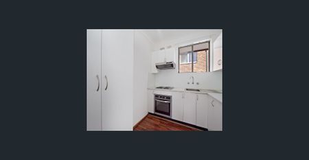 Modern Apartment - Photo 3