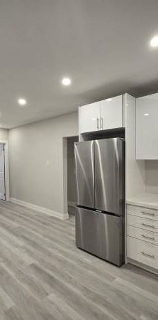 Large 3 bdrm Roncesvalle - Photo 1