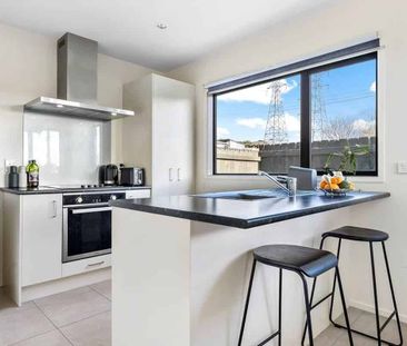 Mount Wellington, 2-Bedroom Standalone House - Photo 3