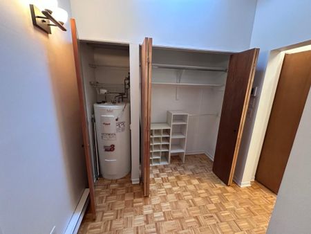 Montréal (Le Plateau-Mont-Royal) (Le Plateau-Mont-Royal) - Photo 2