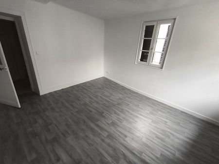 Location Appartement 2 pièces 55m² TULLE 19000 - Photo 4