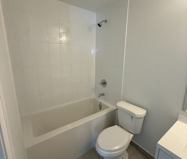 For Lease - 412 Silver Maple Road, Oakville, Ontario - Photo 6