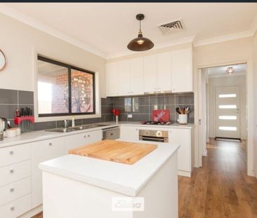 Modern Family Living - Photo 3