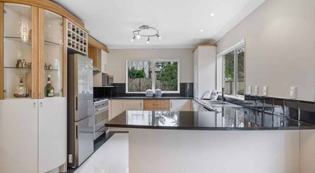 WELCOME TO YOUR DREAM HOME ON THE PENINSULA - Photo 3