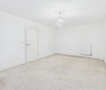 5 bedroom detached house to rent - Photo 5