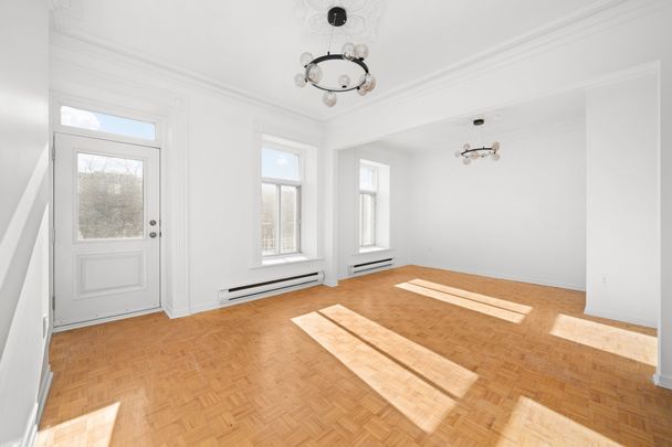 2221 Rue St-Jacques - Photo 1