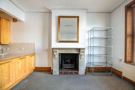 1 Bed Flat, Uxbridge Road, W12 - Photo 5