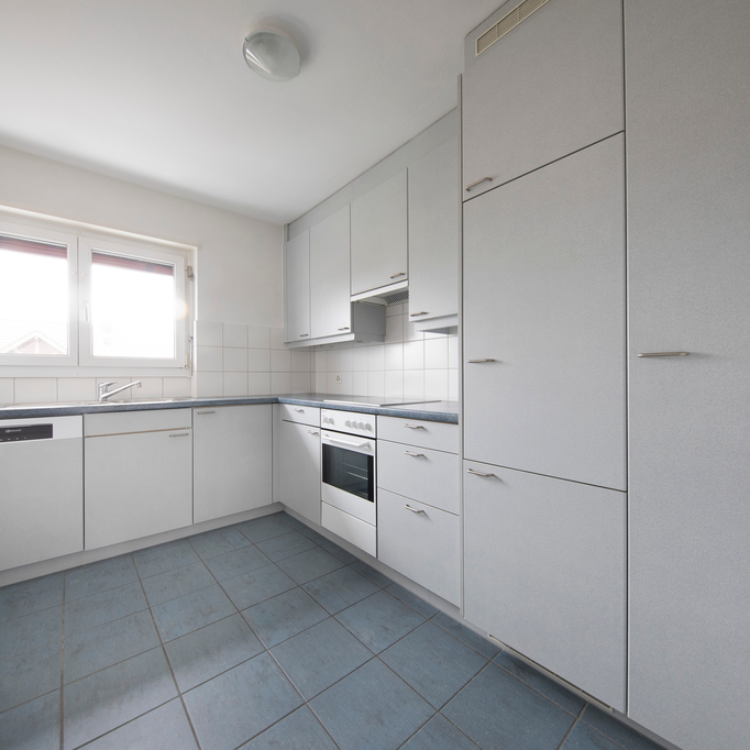 Grosszügige 4-Zimmerwohnung an schöner Lage! - Foto 1