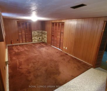 For Lease - 304 Linsmore Crescent, Toronto, Ontario - Photo 2