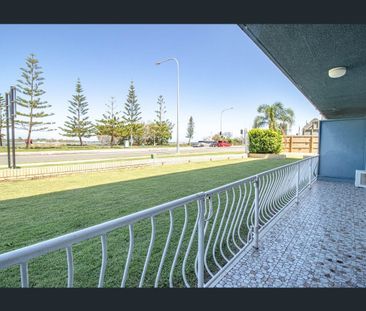 2/402 Marine Parade, Biggera Waters, Qld 4216 - Photo 2