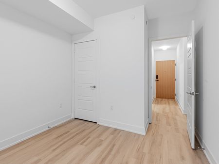 For Lease - 333 Sunseeker Avenue Unit# 138, Innisfil, Ontario - Photo 2