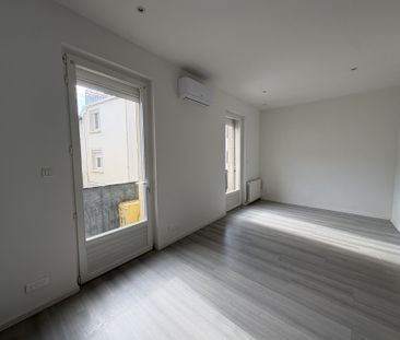 Location Appartement 2 pièces 46m² CASTELNAUDARY 11400 - Photo 4