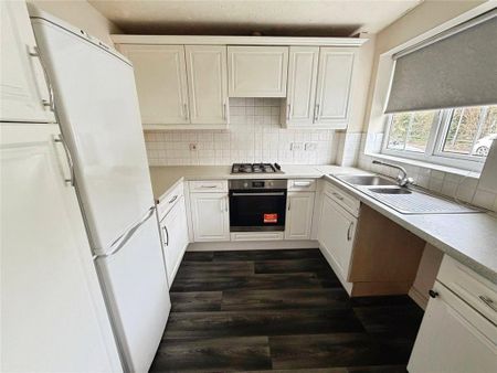 2 bedroom terraced house to rent - Photo 3