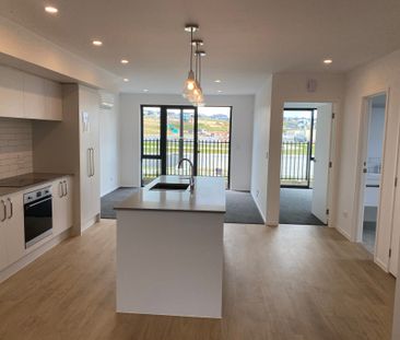 Beachlands, 2 Bedroom Corner Unit - Pine Harbour - Photo 5