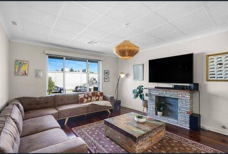 Welcome to 5 Farina Drive, Yokine - Photo 2