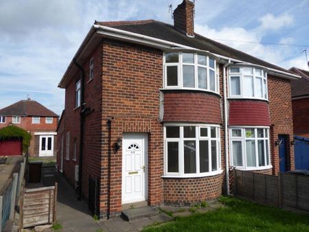 3 bedroom semi-detached house to rent - Photo 5