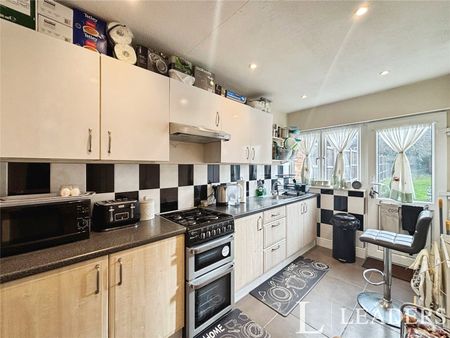 2 bedroom property to rent The Hides, Harlow, CM20 - Photo 5