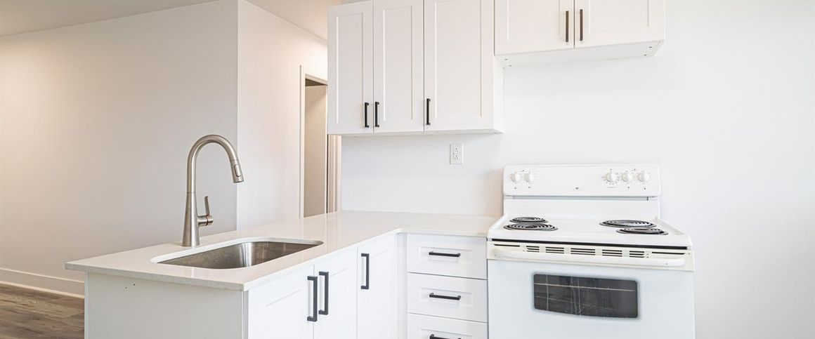 1 Chambre 1 Salle De Bain - 8281 Avenue Des Vendéens, Anjou - Photo 1