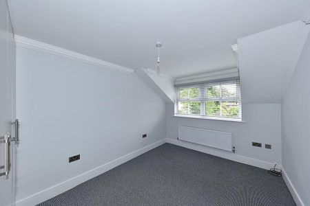 2 bedroom townhouse to rent - Photo 3